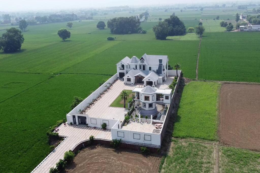 Gill Farm Stay Amritsar Esterno foto